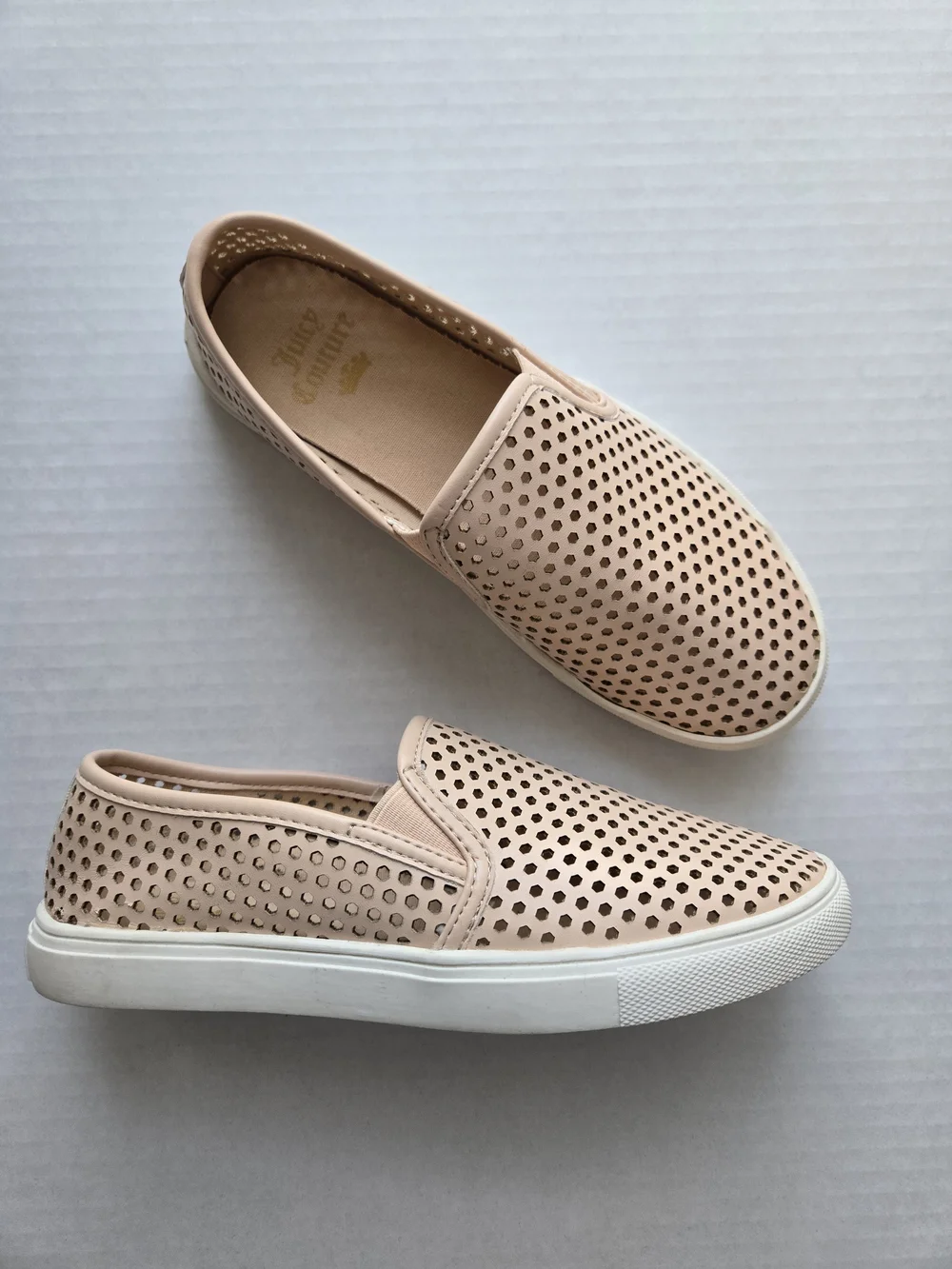 Juicy Couture Perforated Slip-On Sneakers in Blush Pink - Size 7